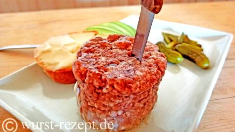 Bratwurst selber machen, was man alles darüber wissen sollte mit Rezept.