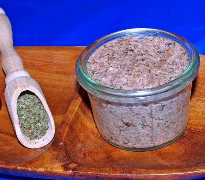 Das Rezept zum Herz-Leberwurst selber machen im Glas.